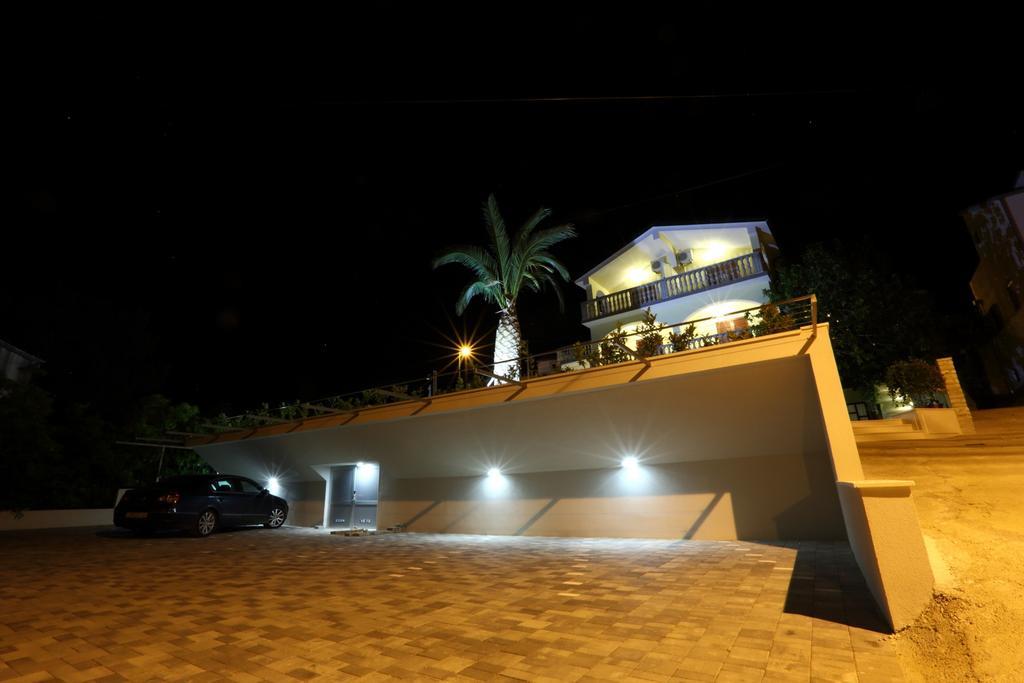 Apartments Bago Trogir Bagian luar foto