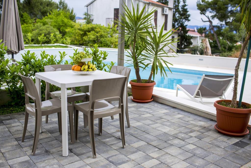 Apartments Bago Trogir Bagian luar foto