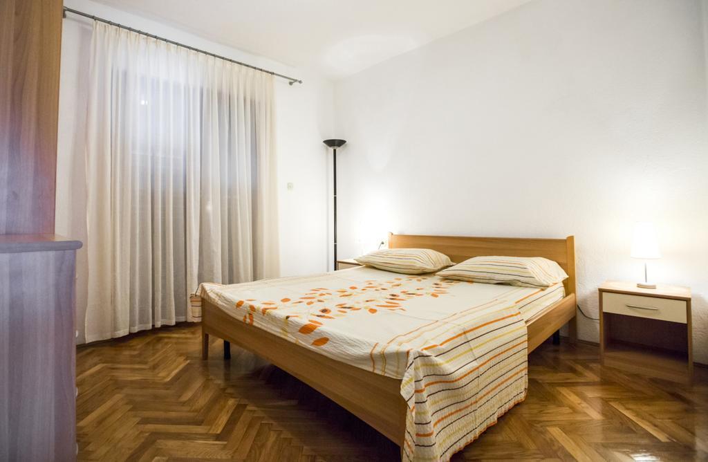 Apartments Bago Trogir Bagian luar foto