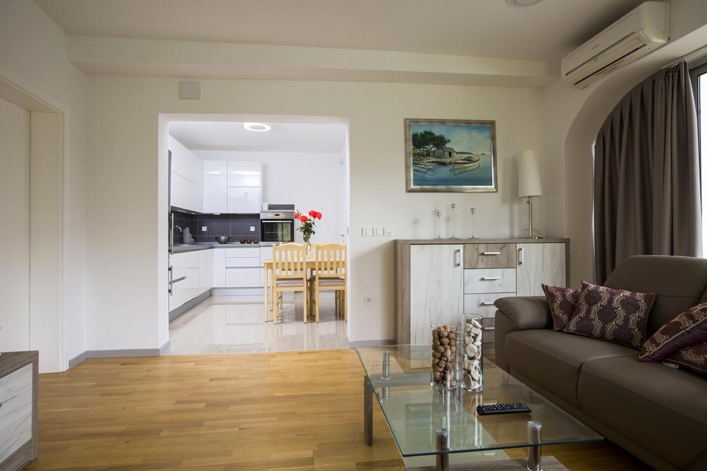 Apartments Bago Trogir Bagian luar foto