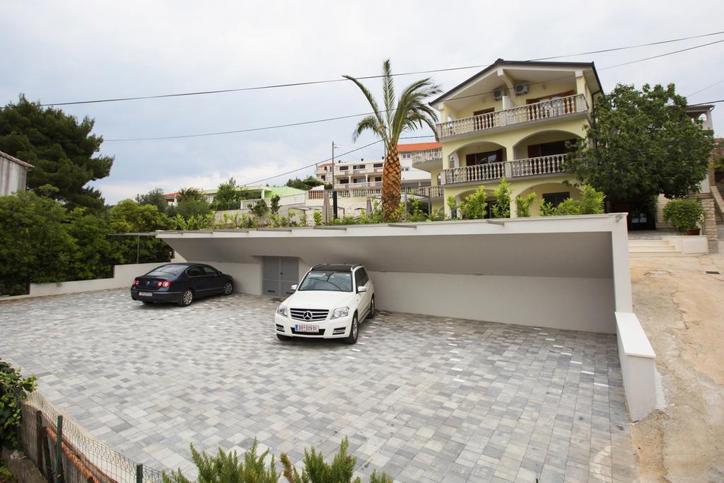 Apartments Bago Trogir Bagian luar foto