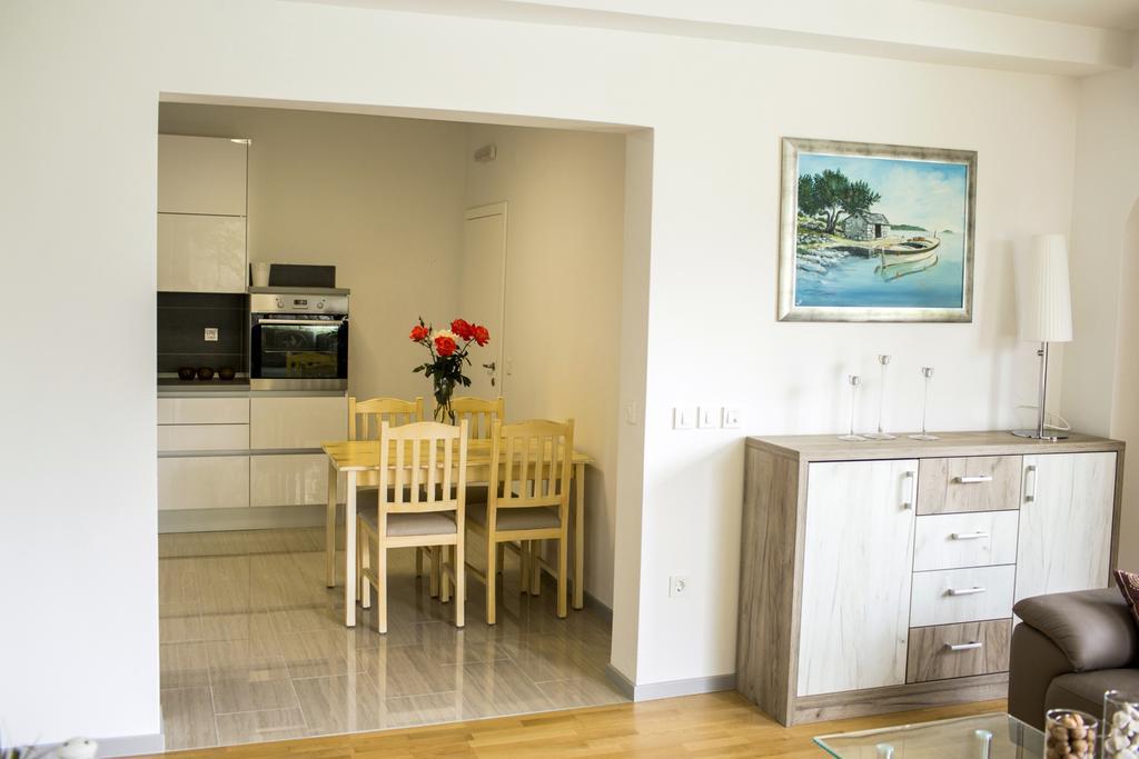 Apartments Bago Trogir Bagian luar foto