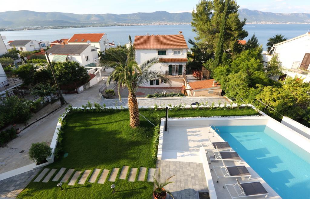 Apartments Bago Trogir Bagian luar foto