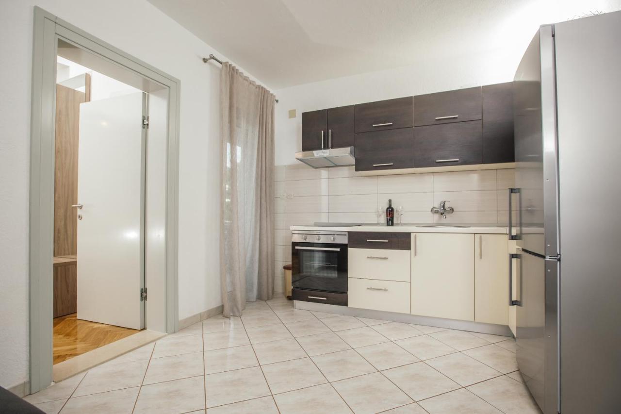 Apartments Bago Trogir Bagian luar foto