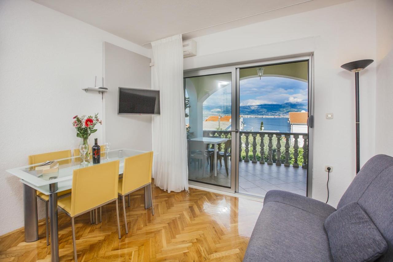 Apartments Bago Trogir Bagian luar foto