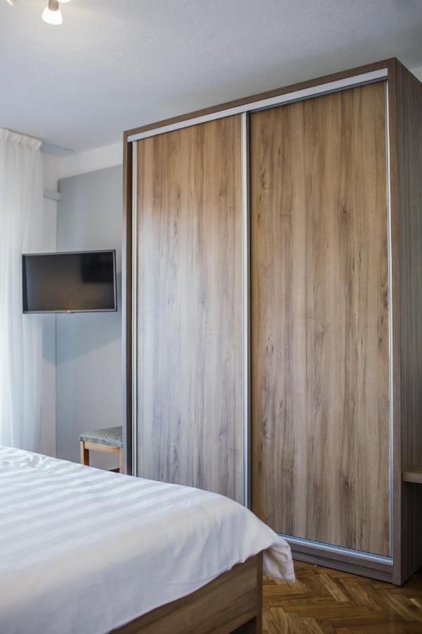 Apartments Bago Trogir Bagian luar foto
