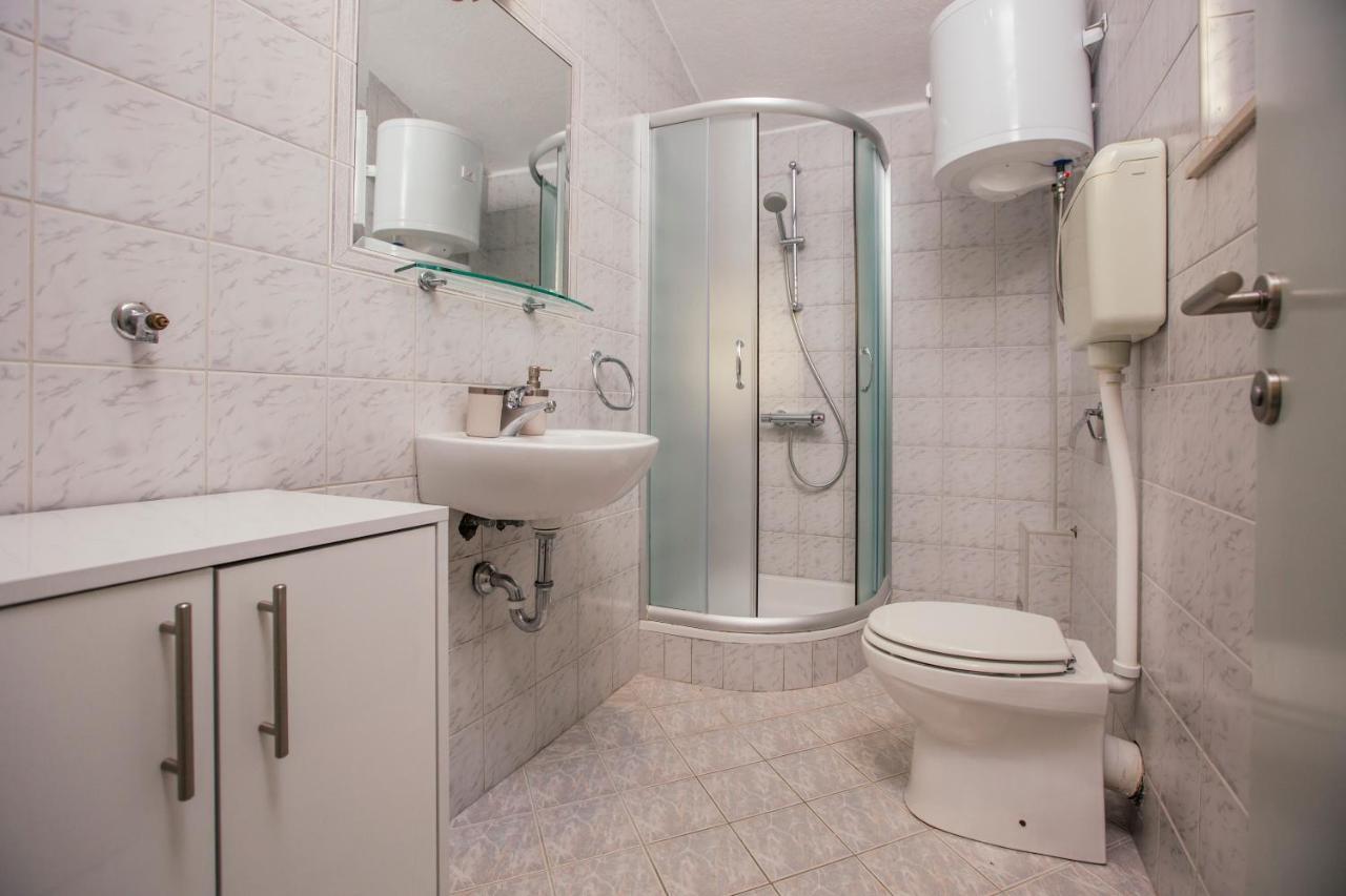 Apartments Bago Trogir Bagian luar foto