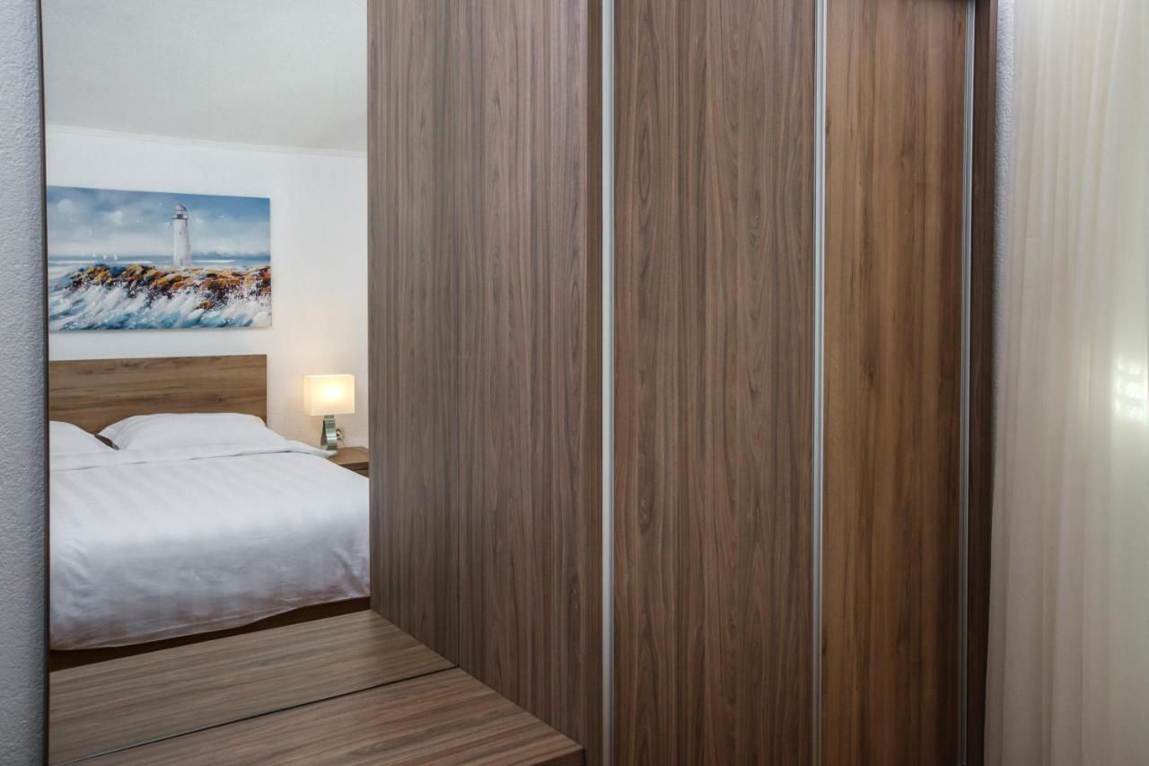 Apartments Bago Trogir Bagian luar foto
